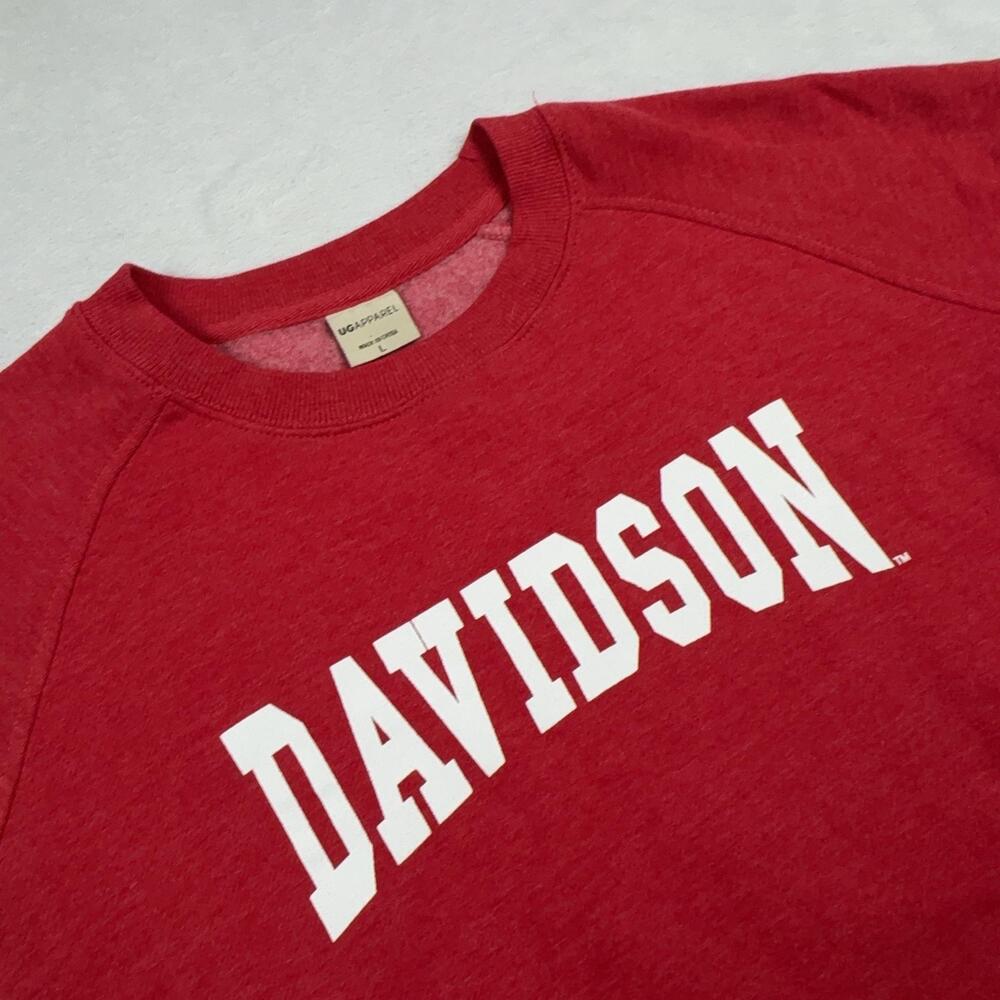 UGAPPAREL Sweatshirt Womens L Red Davidson Graphic Pullover Fleece Logo
